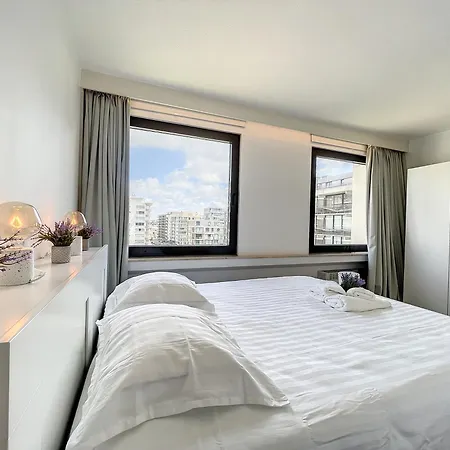 Flat Sun - * De Panne